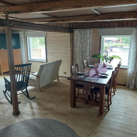 Saimaan Kodikas Rantatalo Ferienhaus *
